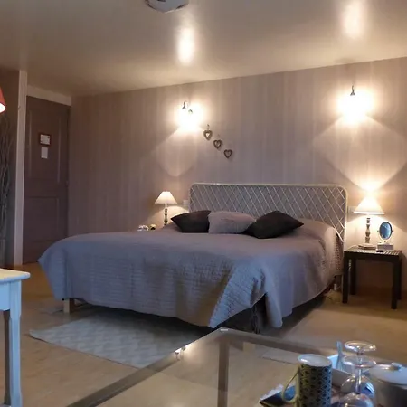 Au Repos Du Vannier Bed & Breakfast
