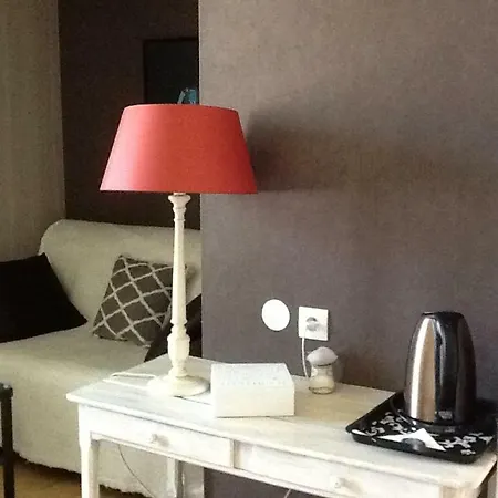 Au Repos Du Vannier Bed & Breakfast *